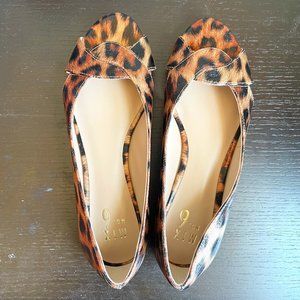 New Women's Mix No. 6 Flat Animal Print Size 7.5
